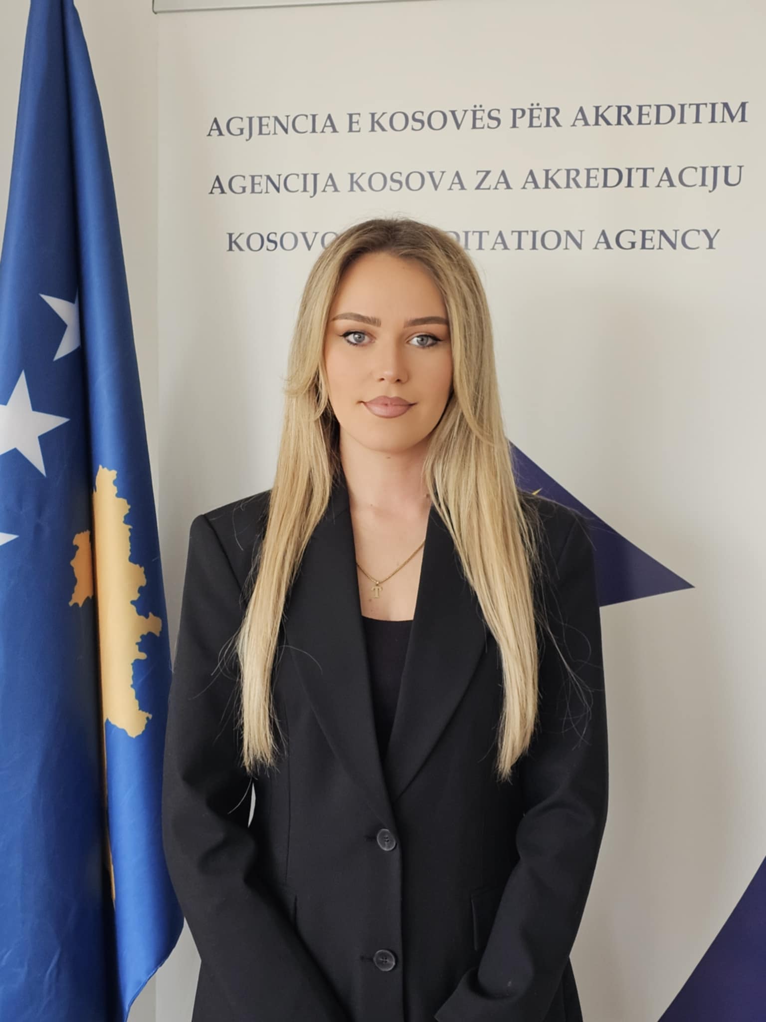 Elza Maxhera – Merovci